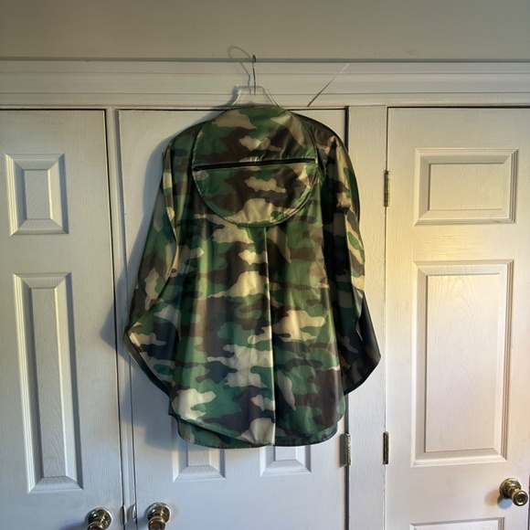 NWT Junya Watanabe Comme de Garçons  Camo Cape - Unisex - Picture 9 of 13